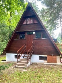 Działka rekreacyjna z domkiem letniskowym nad jeziorem Łukcze - spokojna okolica | Rogóźno
