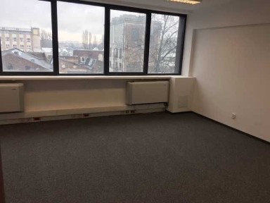 Lokal Biurowy 23 m² z Klimatyzacją w Bardzo Dobrej Lokalizacji