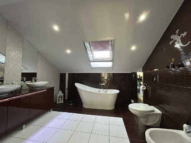 Na wynajem dom dla kadry kierowniczej firma