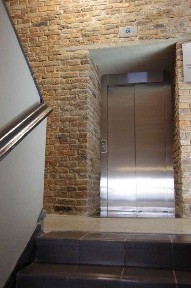 BEZCZYNSZOWE, Centralne Ogrzewanie, WINDA, Centrum Ścisłe