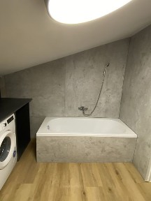 Wyanjmę duży przestronny dom z ogrodem