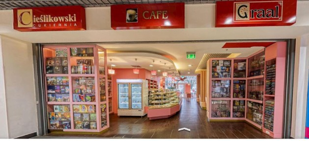 Lokal usługowy 93m2 z wejsciem od ulicy i od galerii