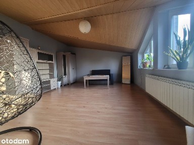 Piękny dom z dużą działką w Ostrowcu Świętokrzyski