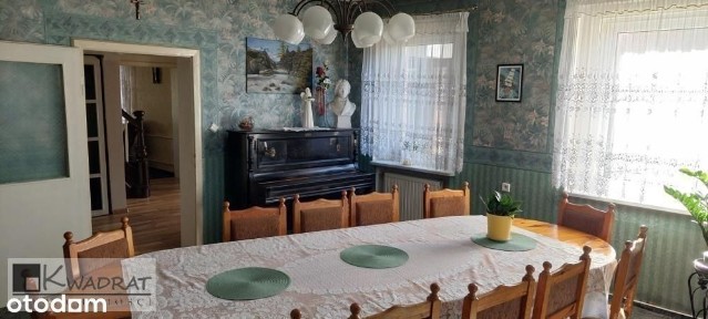 Dom z zabudowaniami gospodarczymi