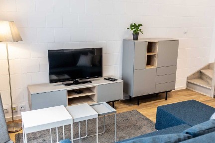 Mieszkanie w centrum z sypialnią na antresoli i klimatyzacją