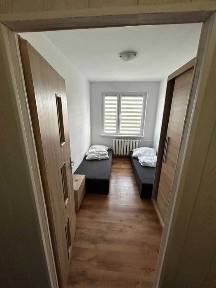 Bezpośrednio: Prawobrzeże, 3 pokoje,8-10 os. dla firm