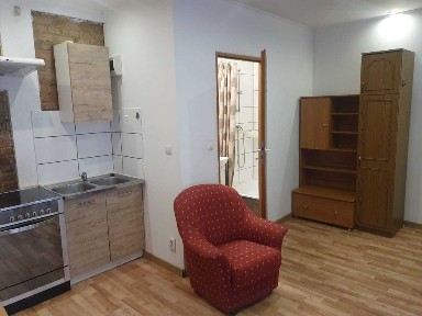 Mieszanie na wynajem, Wronki