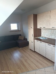 NOWA CENA : -) SPRZEDAM przestronne mieszkanie 63m2 cena 325000zl