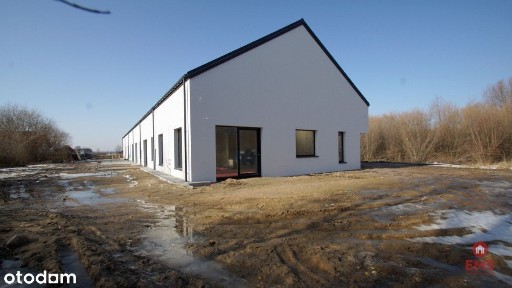 Szeregówka skrajna z działką 750m2