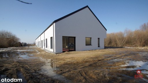 Szeregówka skrajna z działką 750m2