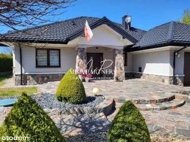 Dom 180 m², 3 sypialnie, garaż 2-stan.