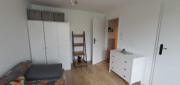 Kawalerka,pokój z aneksem i łazienką,ul.Hutnicza,Pilczyce, Stadion