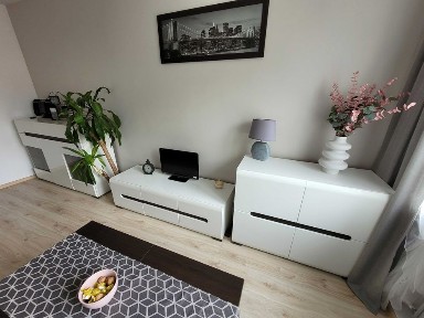 Stylowe 2 pokoje - Centrum - 2 minuty do WSB. Gotowe do wejścia!