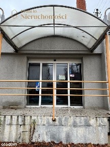 Lokal usługowy z potencjałem!