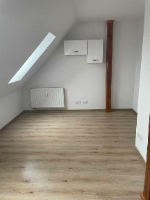 Wynajmę mieszkanie 2 pokoje 33 m2 w Centrum Raciborza ul. Długa