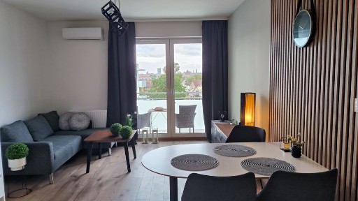 Wynajmę Nowe atrakcyjne mieszkanie na Osiedlu Komes z klimatyzacją