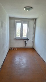 Mieszkanie 38m do remontu, dwa pokoje na drugim piętrze