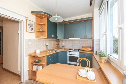 Jasne i w pełni wyposażone | 2 pokoje | Balkon | 4 min. na Dworzec PKP