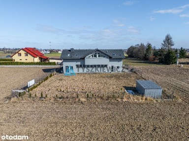 Budynek gotowy pod biznes przy Dw240 | 274 m²