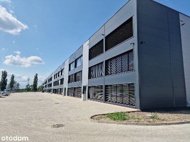 Do wynajęcia Magazyn o powierzchni 499m2 + biura