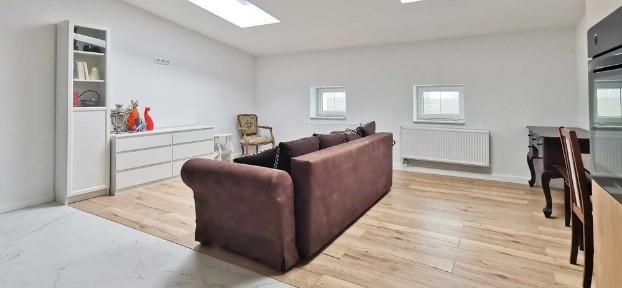 Sprzedam apartament w pałacu, 20min od morza