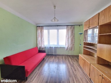 2 pokoje z balkonem na 1 piętrze + piwnica,strych