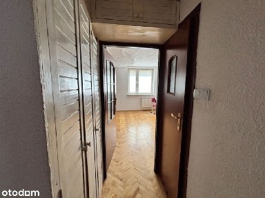 Mieszkanie w Warszawie, 2 piętro, 63 mkw, balkon, piwnica.