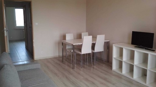 przestronne mieszkanie, 2 pokoje, słoneczne, CO miejskie, balkon