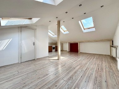 Przestronna kawalerka 35 mkw z Wesołej przy SKM, ul. Armii Krajowej