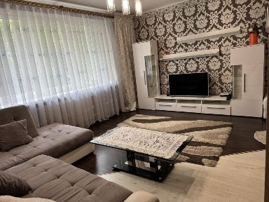 Duża wyposażona kawalerka