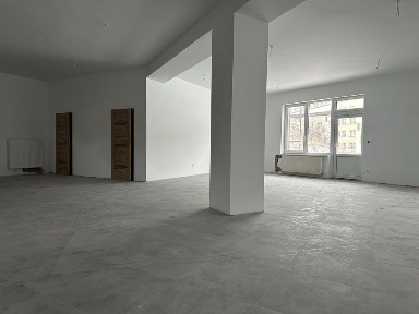 Lokal usługowy do wynajecia. Klodzko Ul. Rodzinna - 160 m2