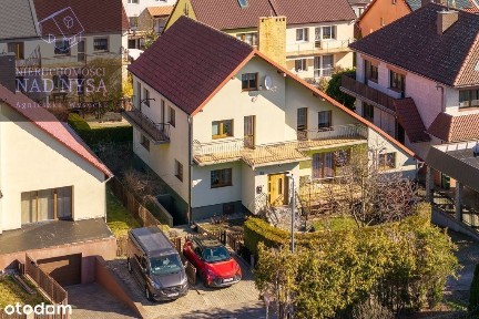 dom wolnostojący, pow. 268,92 m2, ogród, garaż