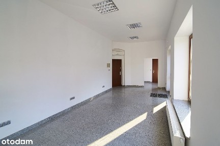 Atrakcyjny lokal handlowo-usługowy 50 m2