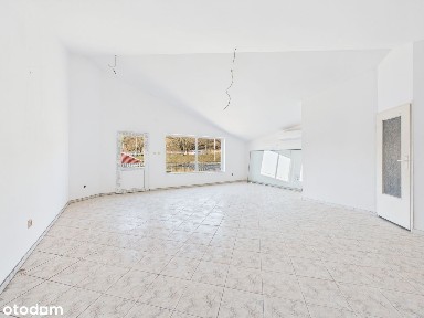 Dwa lokale handlowo-usługowe o łącznej powierzchni 87 m² w Bolesławcu!