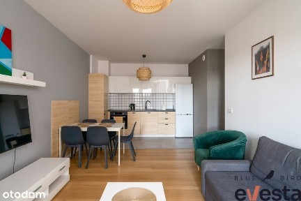 Sikorskiego Centrum 57m2 3 pokoje taras 15 m²