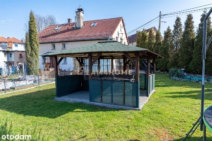 Pół domu z ogrodem i garażem w Cieplicach