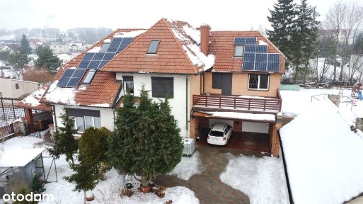 Komfortowy dom 297 m2 + piwnica i garaże | Centrum