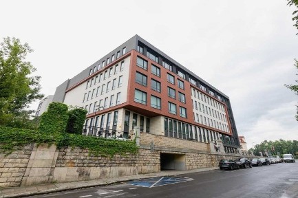 Wynajem biura w Krakowie: Prywatna 5-osobowa powierzchnia biurowa w prestiżowej lokalizacji Regus Fronton