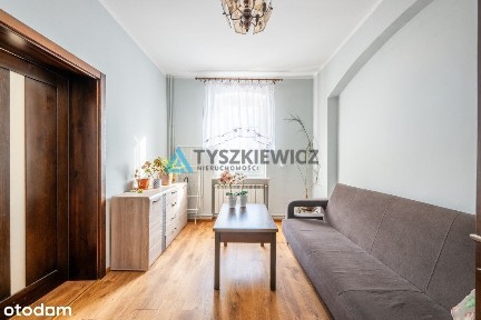 Dom z dużą działką przy drodze wojewódzkiej nr 212