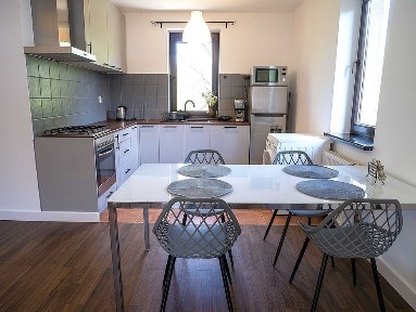 Apartament dwupoziomowy 108 m2 w zielonej dzielnicy Krakowa Swoszowice ul. Lasogórska blisko uzdrowisko park las stadnina rzeka Orlik ISK w Lusinie