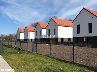 wolnostojący, gotowy, duża działka, widok na las