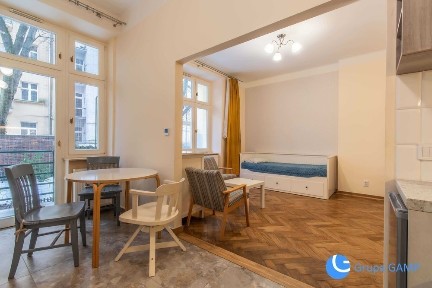Kawalerka z otwartą kuchnią+balkon*P.Inwalidów*