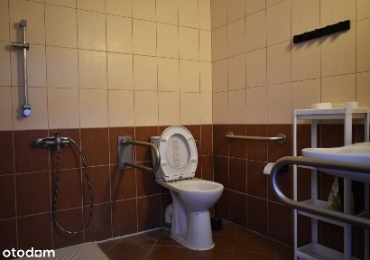 Lokal pod hostel lub biura w budynku Dworca PKP w Malborku!