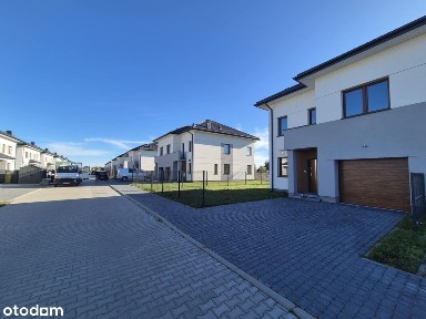 Ostatnie 2 domy z garażami i dużymi ogródkami na świetnym osiedlu.