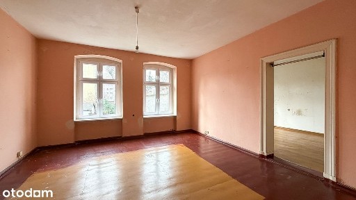 Przestronne mieszkanie do remontu w kamienicy na Bydgoskim