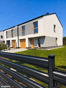 Deweloperski Bliźniak Z Numerem Szuka Właściciela