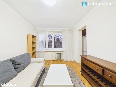 Prądnik Czerwony, Fiołkowa; 2 pokojowe