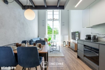 Apartament z antresolą-Bulwar Staromiejski od 1.06