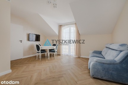 Faktura Vat, budynek z windą + miejsce postojowe
