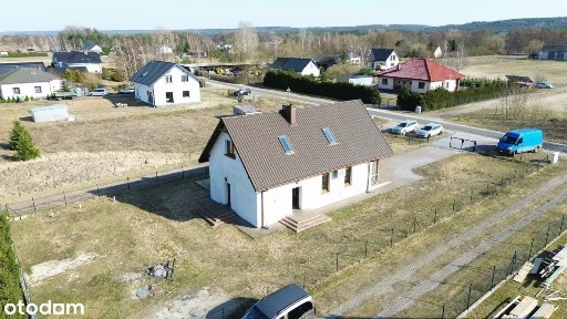 Budynek wolnostojący mieszkalno-usługowy